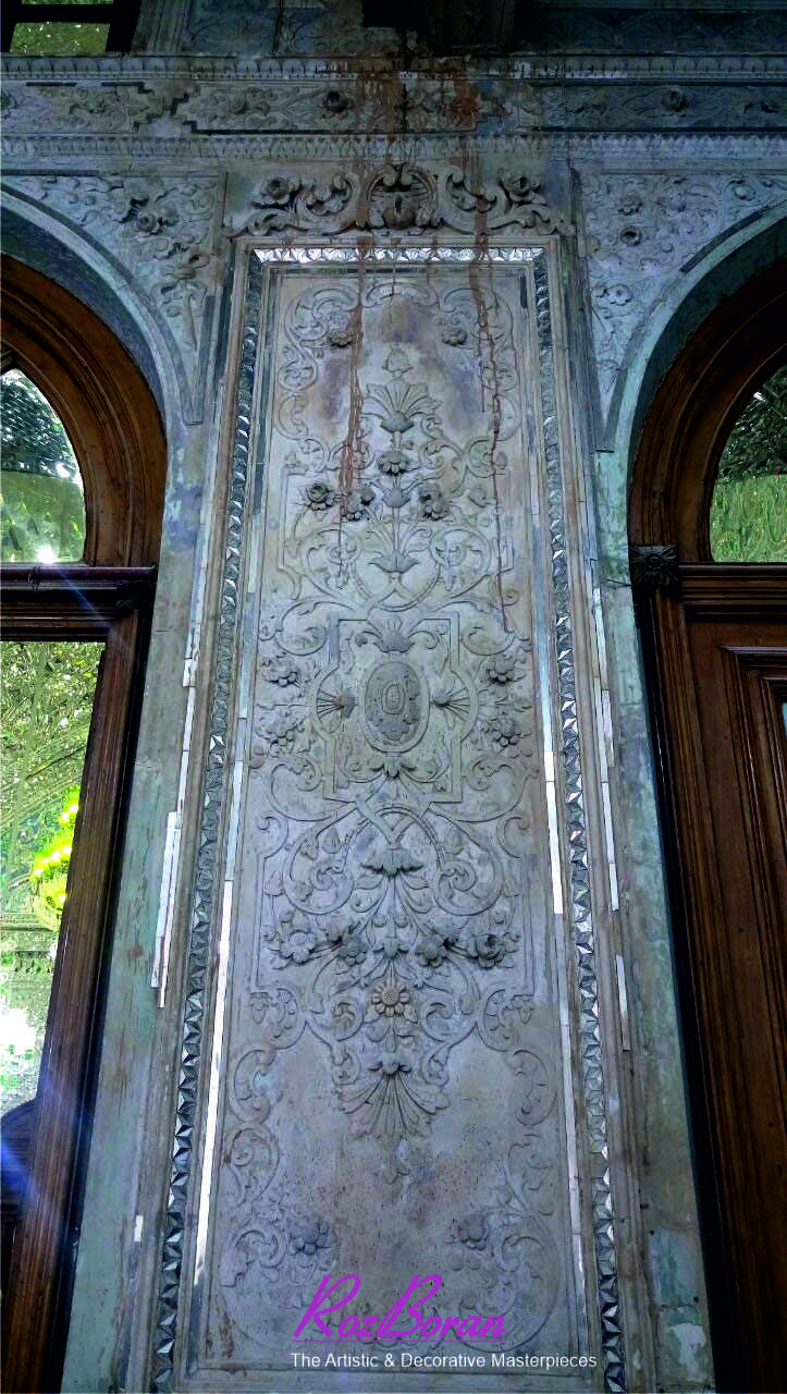 تابلوقاب گچبری که در بنای فعلی تخریب و کنسل شده است