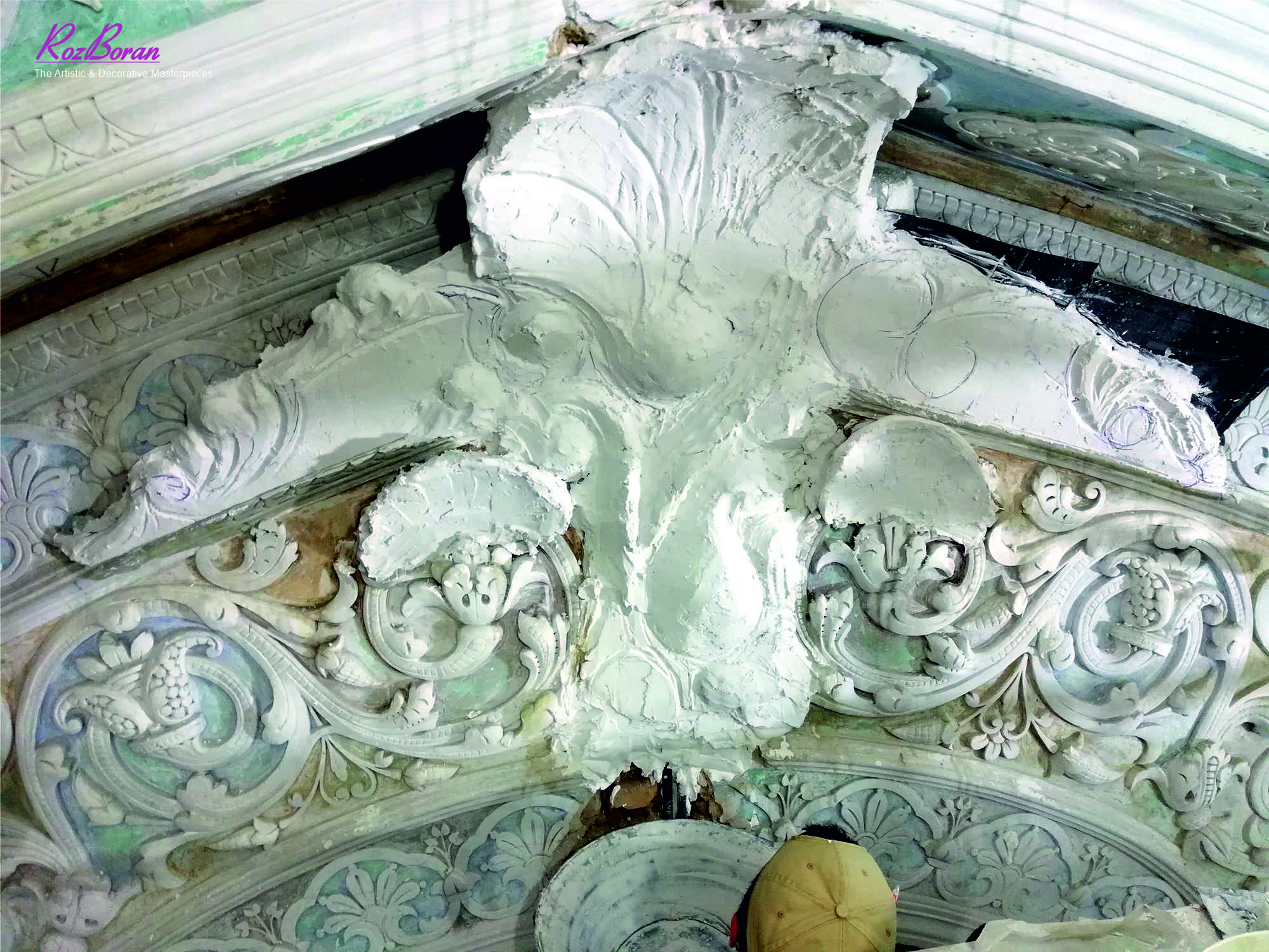 طرح مکمل پوششی مطابق با نقش اصلی و نورپردازی مرکزی سقف