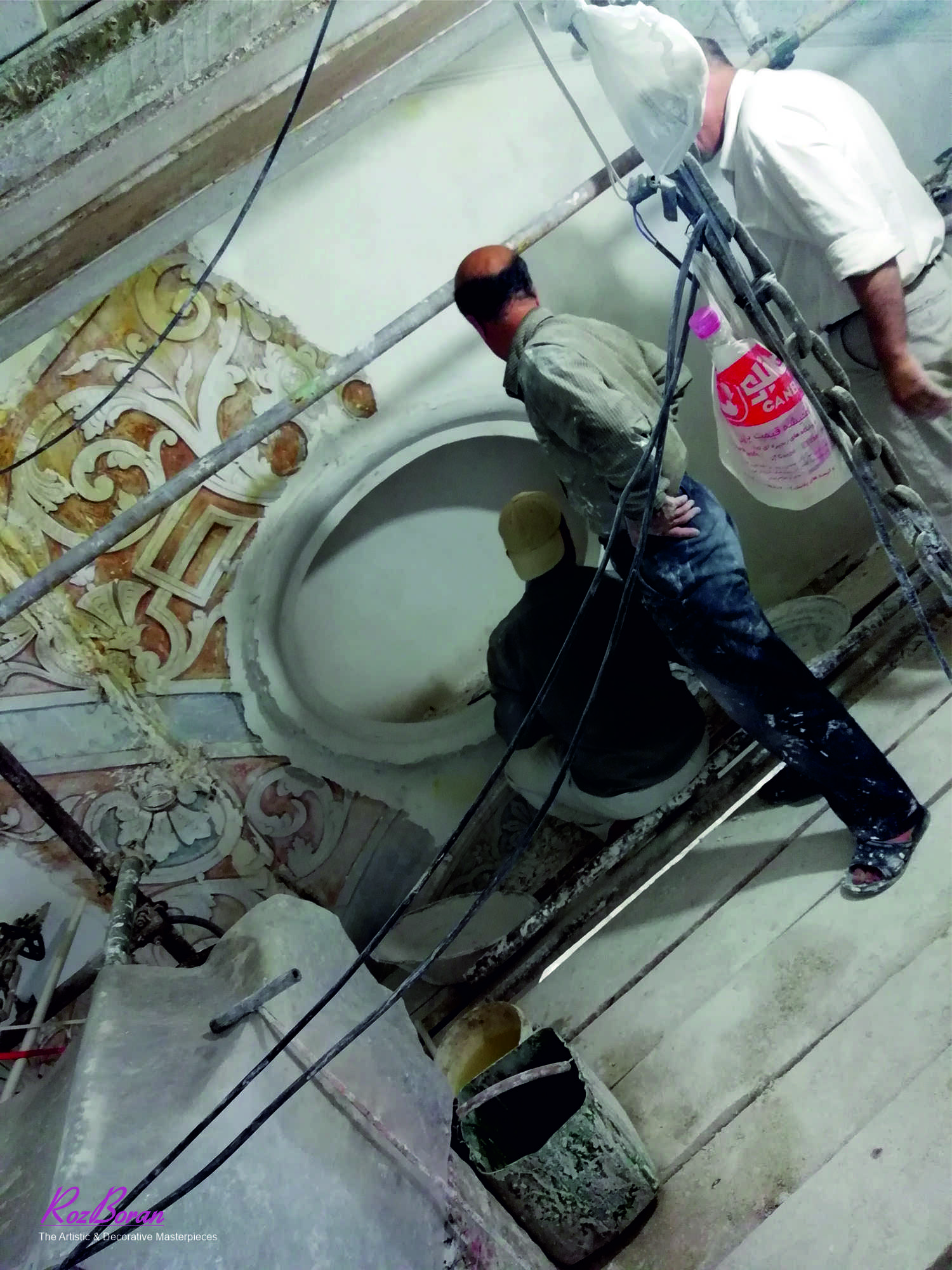 بازسازی بیضی پنجره قدیمی