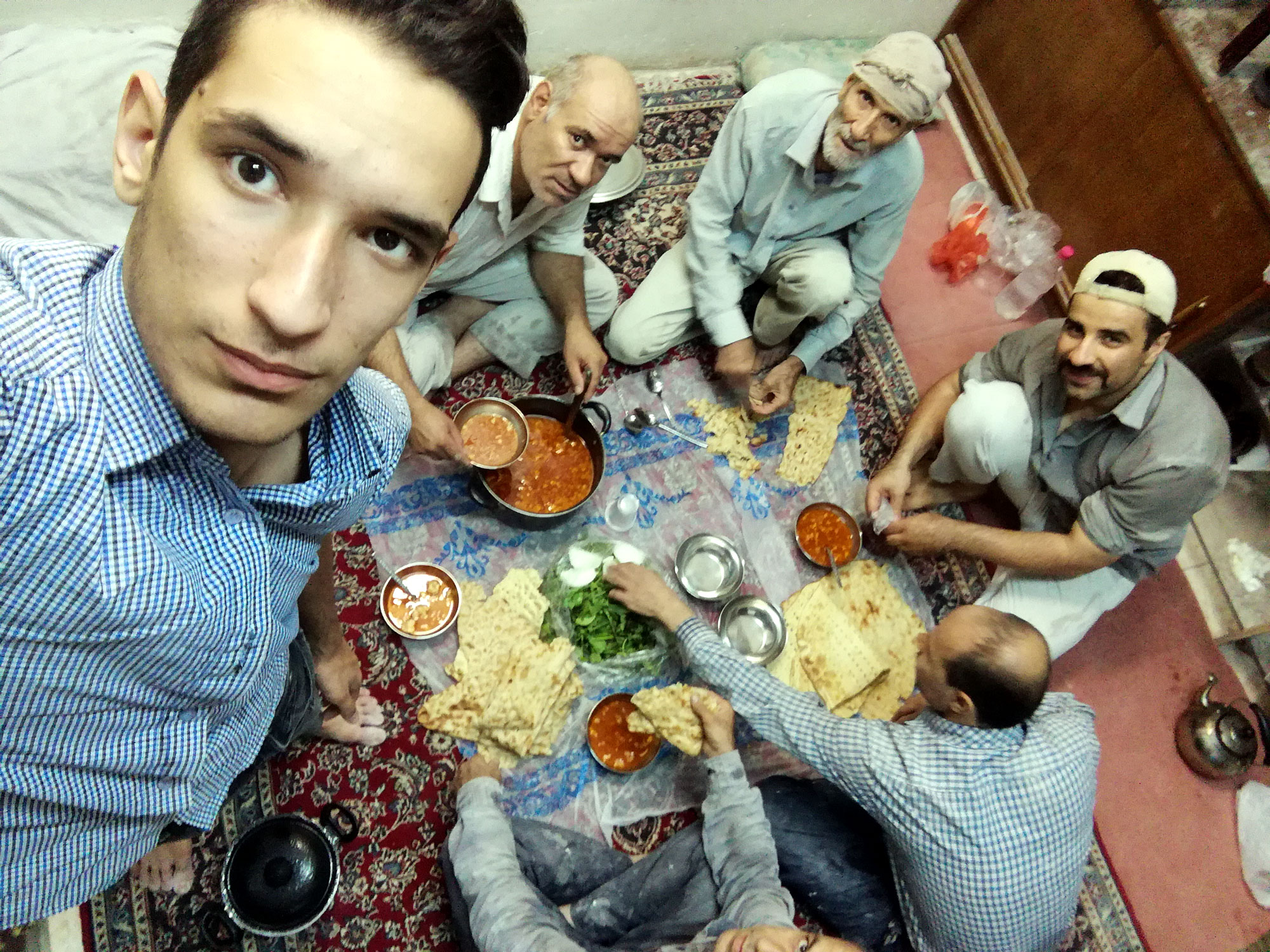 آبگوشت دایی رحمان