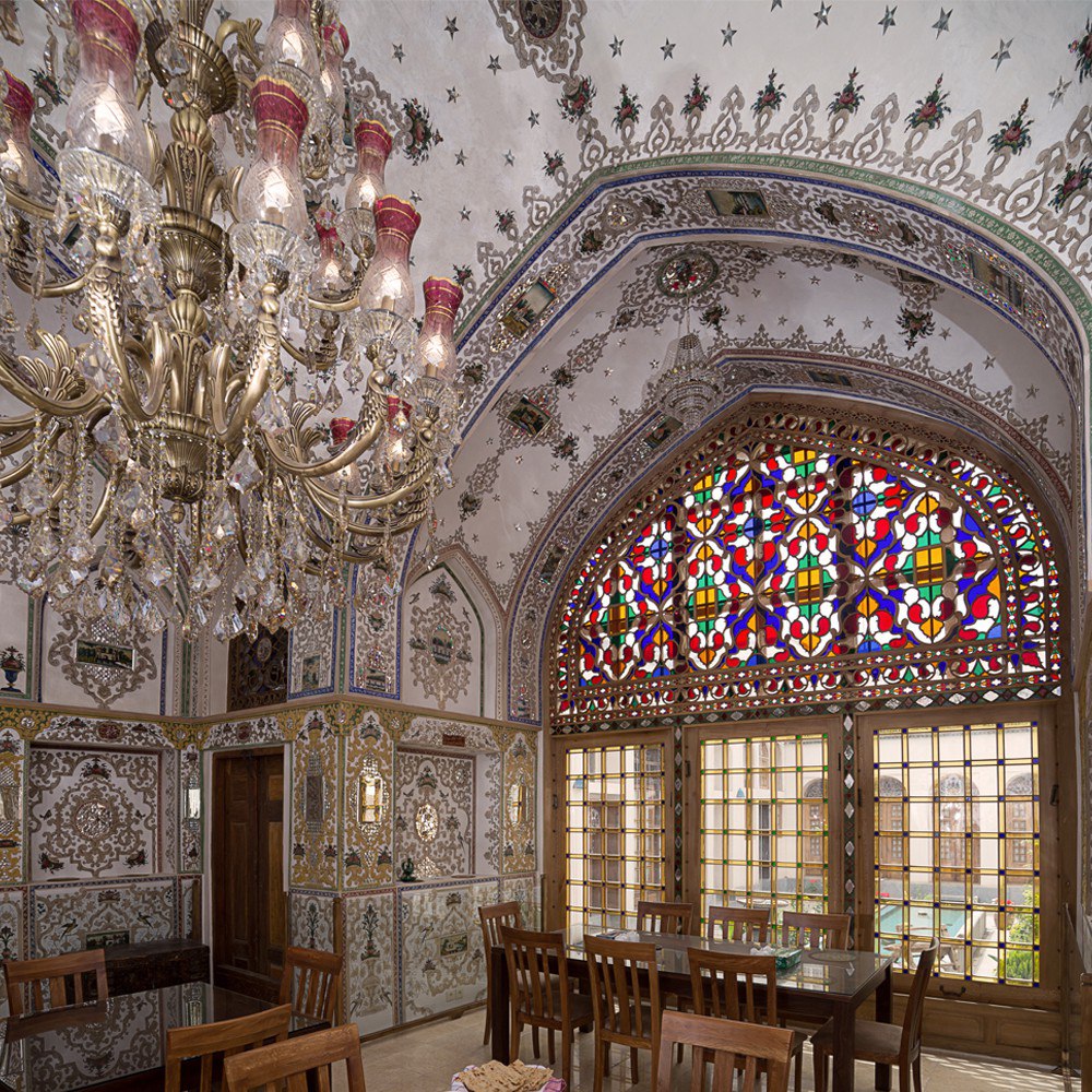 گچبری آینه قاجاری