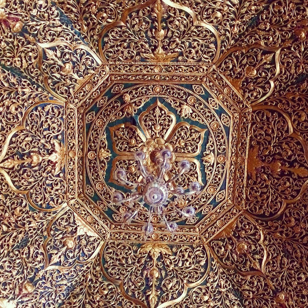 طرح و نقش گچبری ایرانی