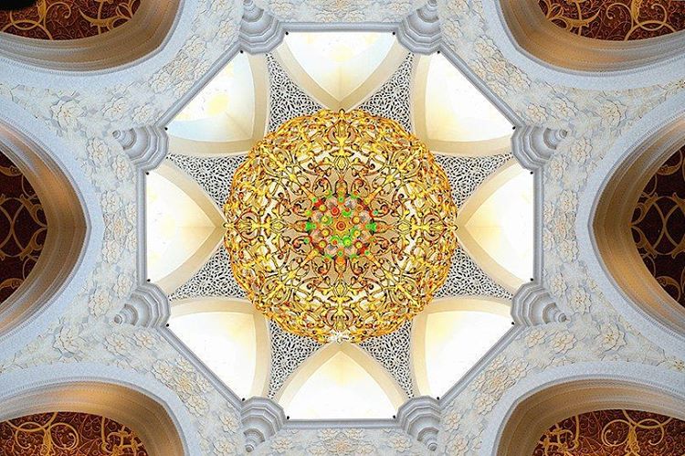 طراحی نقش گچبری سقف