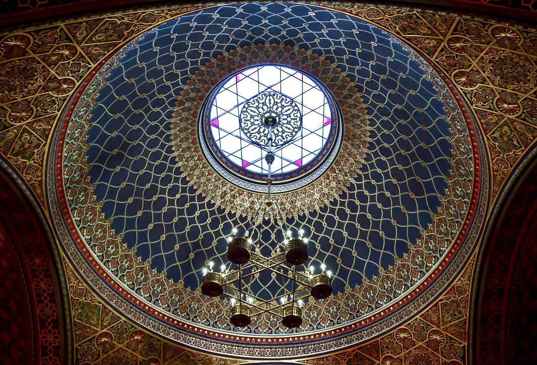 طرح هندسی مشبک سقف
