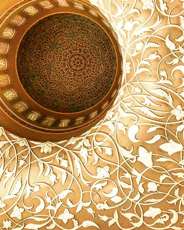گچبری ایرانی سقف
