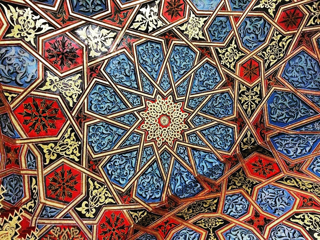طرح گره تزئینی