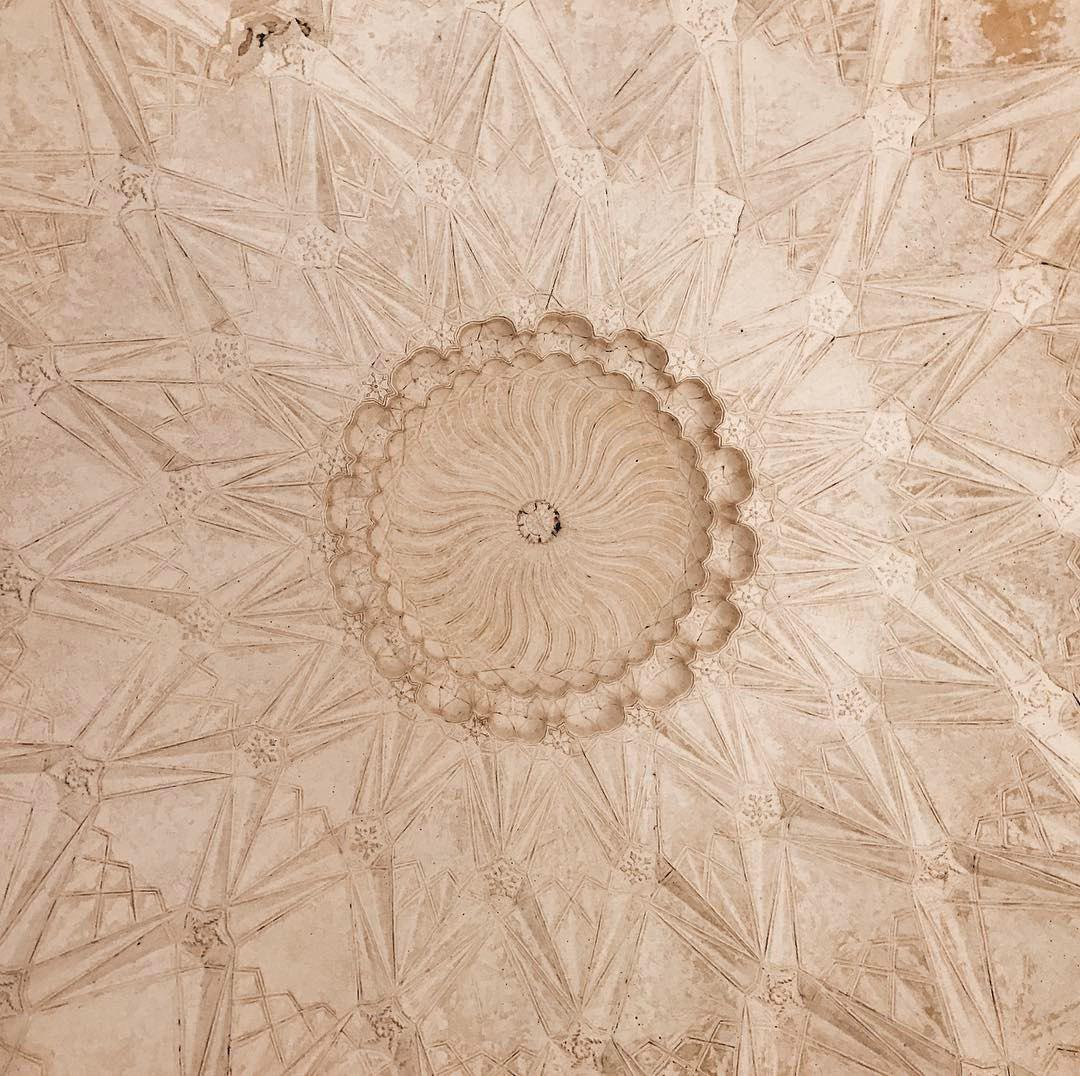 طرح هندسی سقف سنتی
