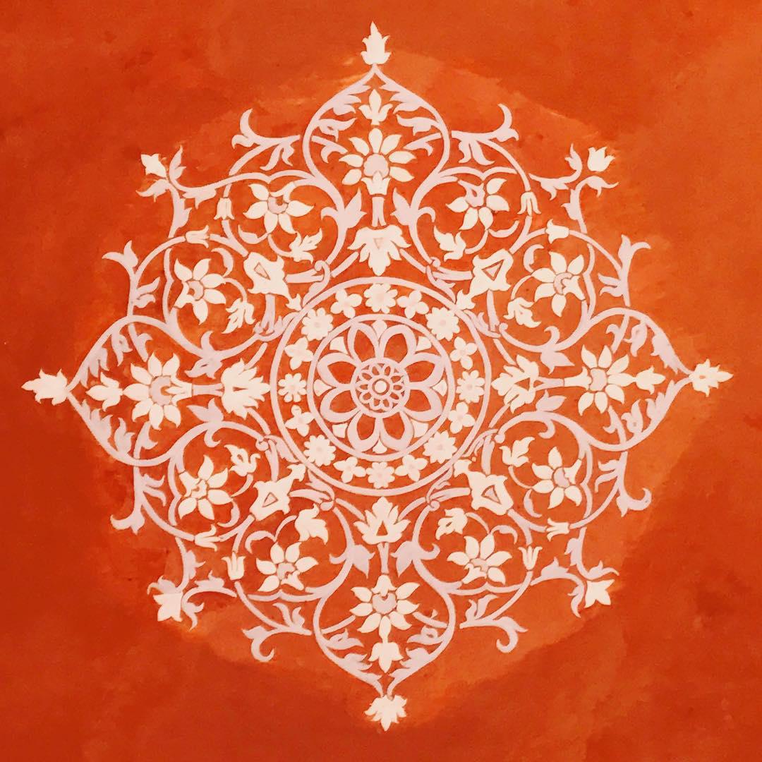 طرح گچبری رنگ