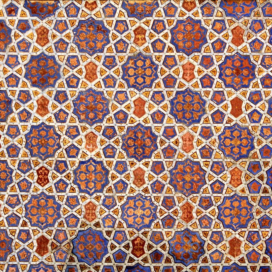 گره ده تزئینی
