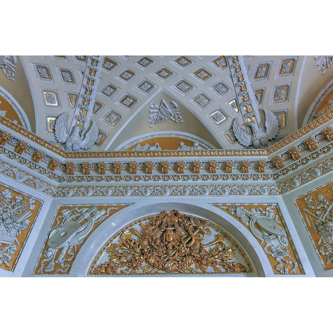 دیوار و سقف