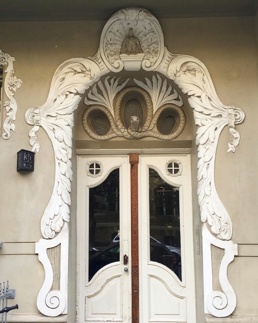 دور در