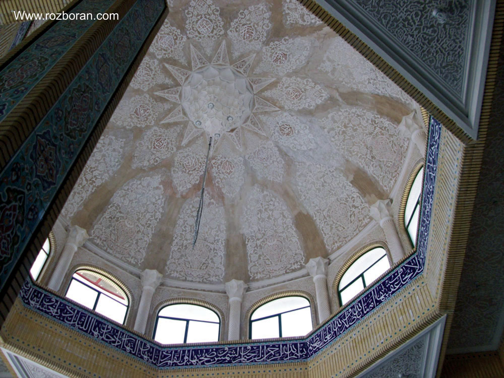 گچبری زیر گنبد